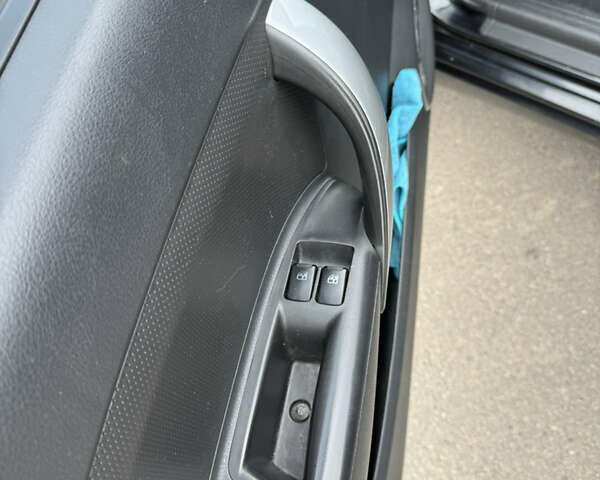 Шевроле Авео 2008 в Киеве на Automoto.ua Черный Шевроле Авео, объемом двигателя 1.5 л и пробегом 199 тыс. км за 3799 $, фото 13 на Automoto.ua