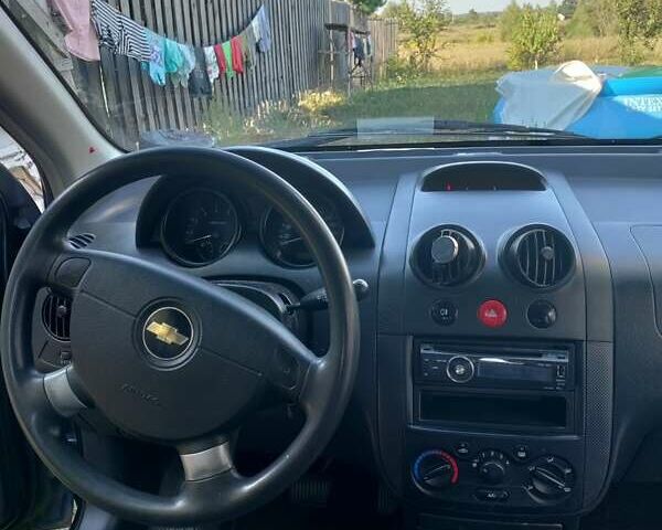 Черный Шевроле Авео, объемом двигателя 1.5 л и пробегом 216 тыс. км за 4000 $, фото 3 на Automoto.ua