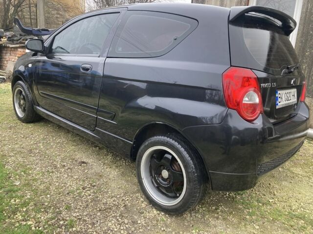 Черный Шевроле Авео, объемом двигателя 1.5 л и пробегом 170 тыс. км за 3500 $, фото 3 на Automoto.ua