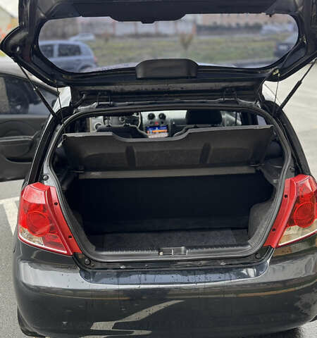 Черный Шевроле Авео, объемом двигателя 1.5 л и пробегом 270 тыс. км за 2999 $, фото 17 на Automoto.ua