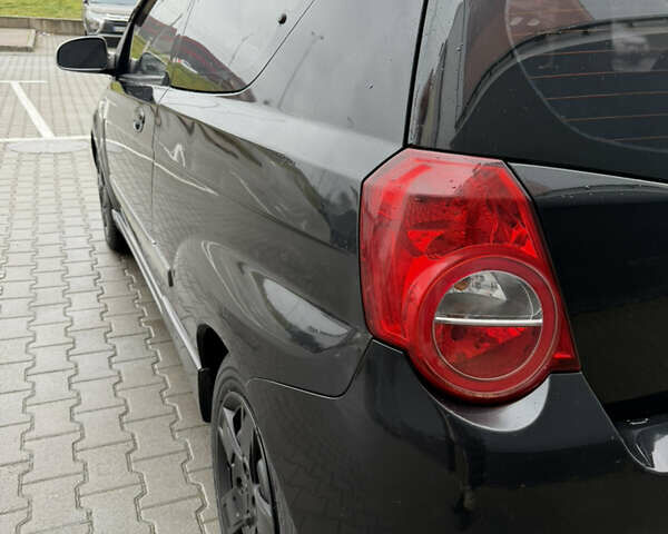 Черный Шевроле Авео, объемом двигателя 1.5 л и пробегом 195 тыс. км за 3800 $, фото 34 на Automoto.ua