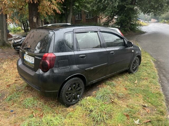 Черный Шевроле Авео, объемом двигателя 1.5 л и пробегом 300 тыс. км за 2800 $, фото 2 на Automoto.ua
