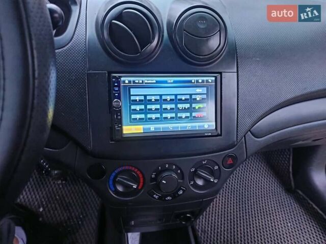 Черный Шевроле Авео, объемом двигателя 1.5 л и пробегом 324 тыс. км за 4250 $, фото 10 на Automoto.ua