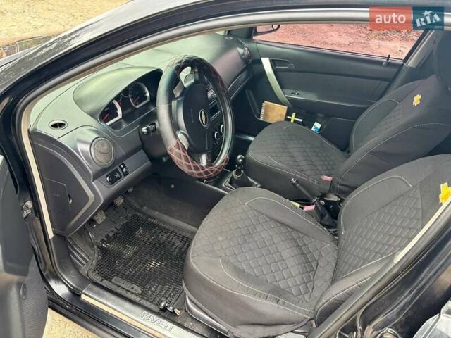 Черный Шевроле Авео, объемом двигателя 1.5 л и пробегом 196 тыс. км за 4500 $, фото 2 на Automoto.ua