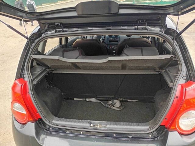 Черный Шевроле Авео, объемом двигателя 1.5 л и пробегом 190 тыс. км за 3600 $, фото 5 на Automoto.ua