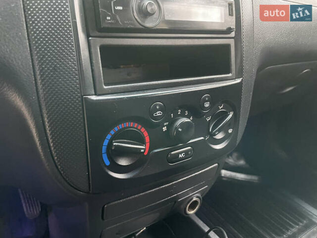 Черный Шевроле Авео, объемом двигателя 0 л и пробегом 200 тыс. км за 2900 $, фото 12 на Automoto.ua