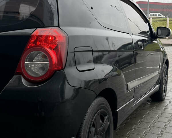 Черный Шевроле Авео, объемом двигателя 1.5 л и пробегом 195 тыс. км за 3800 $, фото 27 на Automoto.ua