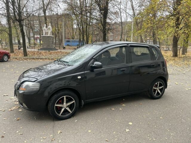 Черный Шевроле Авео, объемом двигателя 1.5 л и пробегом 400 тыс. км за 2900 $, фото 2 на Automoto.ua