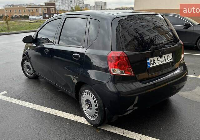 Черный Шевроле Авео, объемом двигателя 1.5 л и пробегом 270 тыс. км за 2999 $, фото 4 на Automoto.ua