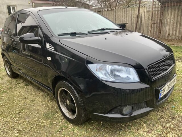 Черный Шевроле Авео, объемом двигателя 1.5 л и пробегом 170 тыс. км за 3500 $, фото 1 на Automoto.ua