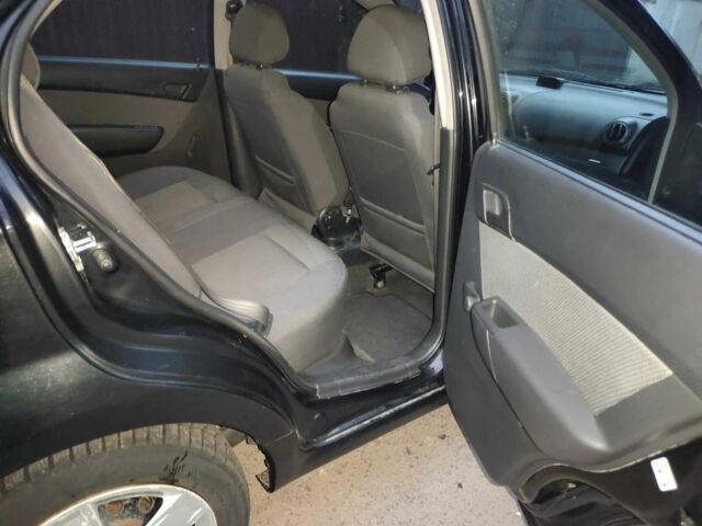 Черный Шевроле Авео, объемом двигателя 1.4 л и пробегом 212 тыс. км за 3200 $, фото 9 на Automoto.ua