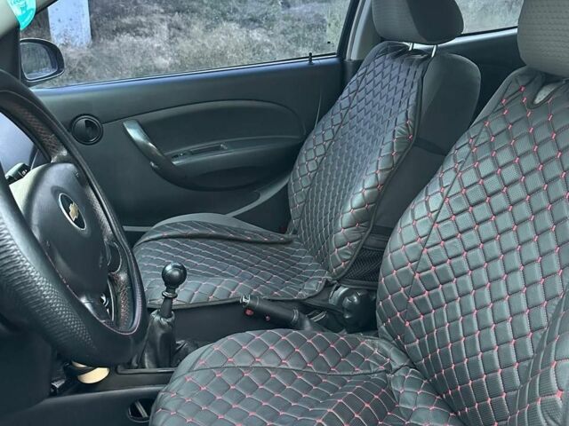 Черный Шевроле Авео, объемом двигателя 1.5 л и пробегом 140 тыс. км за 2750 $, фото 5 на Automoto.ua
