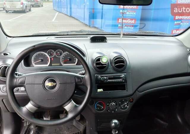 Черный Шевроле Авео, объемом двигателя 1.5 л и пробегом 162 тыс. км за 4200 $, фото 5 на Automoto.ua