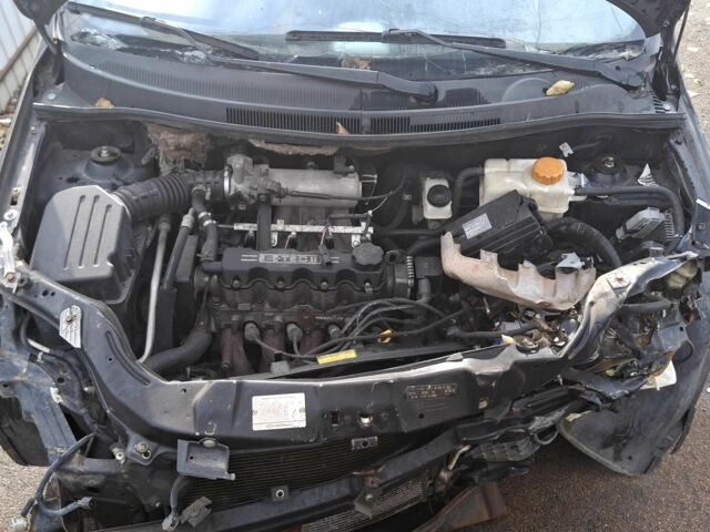 Черный Шевроле Авео, объемом двигателя 1.5 л и пробегом 180 тыс. км за 714 $, фото 8 на Automoto.ua