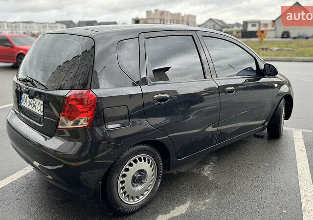 Черный Шевроле Авео, объемом двигателя 1.5 л и пробегом 270 тыс. км за 2999 $, фото 6 на Automoto.ua