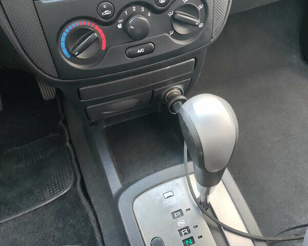 Черный Шевроле Авео, объемом двигателя 1.5 л и пробегом 216 тыс. км за 4000 $, фото 4 на Automoto.ua