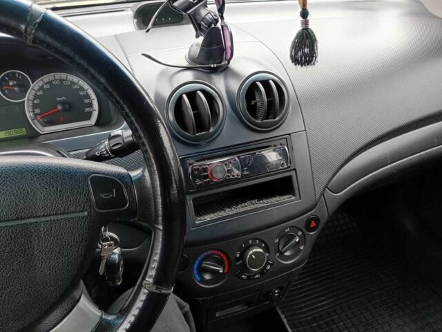 Черный Шевроле Авео, объемом двигателя 1.5 л и пробегом 190 тыс. км за 3600 $, фото 3 на Automoto.ua