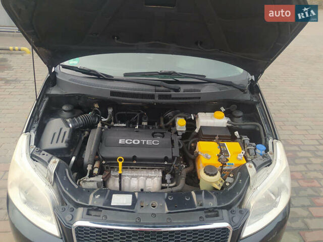 Черный Шевроле Авео, объемом двигателя 1.4 л и пробегом 177 тыс. км за 4100 $, фото 1 на Automoto.ua