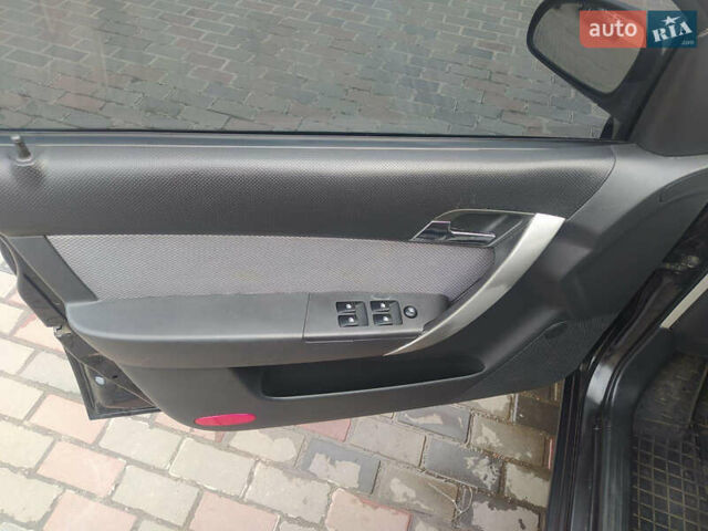 Черный Шевроле Авео, объемом двигателя 1.4 л и пробегом 177 тыс. км за 4100 $, фото 10 на Automoto.ua