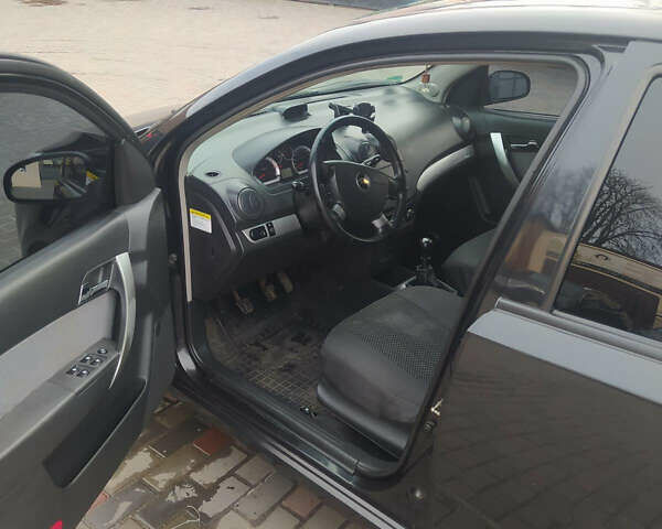 Черный Шевроле Авео, объемом двигателя 1.4 л и пробегом 177 тыс. км за 4100 $, фото 9 на Automoto.ua