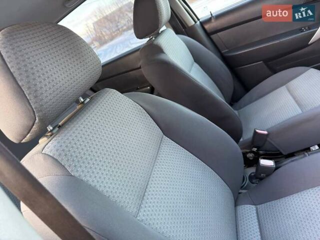 Черный Шевроле Авео, объемом двигателя 1.5 л и пробегом 170 тыс. км за 5450 $, фото 48 на Automoto.ua