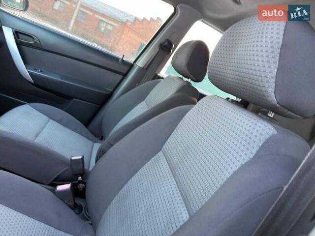Черный Шевроле Авео, объемом двигателя 1.5 л и пробегом 170 тыс. км за 5450 $, фото 24 на Automoto.ua