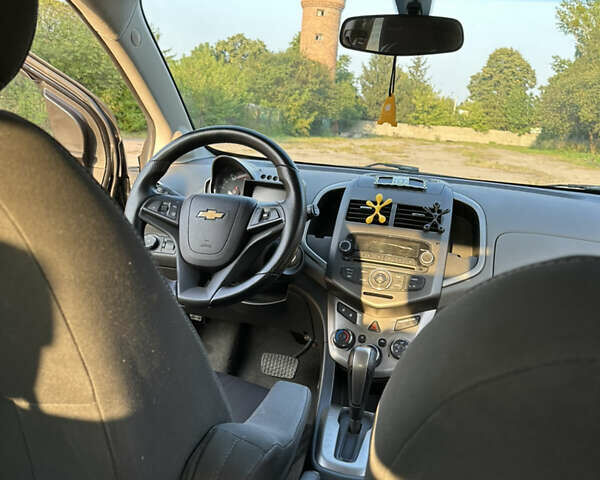 Чорний Шевроле Авео, об'ємом двигуна 1.4 л та пробігом 184 тис. км за 6500 $, фото 10 на Automoto.ua