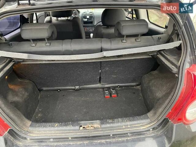 Черный Шевроле Авео, объемом двигателя 1.5 л и пробегом 141 тыс. км за 2300 $, фото 9 на Automoto.ua