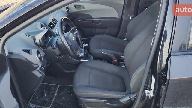 Черный Шевроле Авео, объемом двигателя 1.2 л и пробегом 203 тыс. км за 3950 $, фото 8 на Automoto.ua