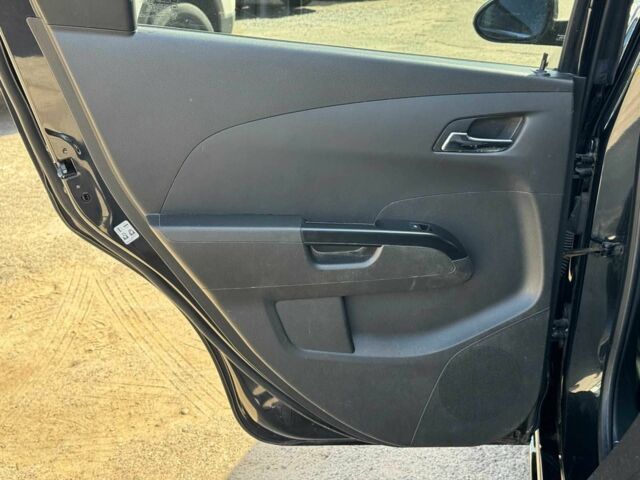 Чорний Шевроле Авео, об'ємом двигуна 1.6 л та пробігом 135 тис. км за 6940 $, фото 16 на Automoto.ua