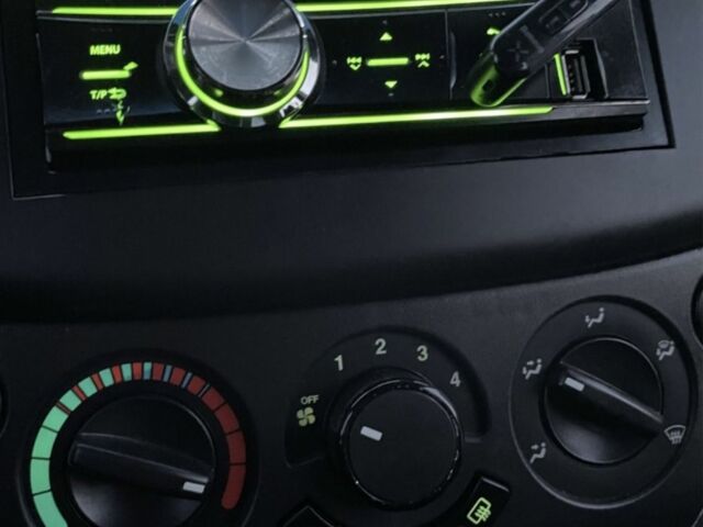 Черный Шевроле Авео, объемом двигателя 1.5 л и пробегом 96 тыс. км за 4500 $, фото 4 на Automoto.ua