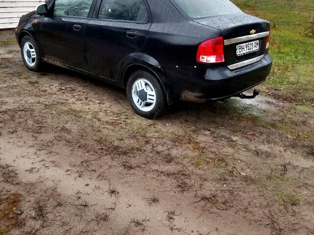 Чорний Шевроле Авео, об'ємом двигуна 1.5 л та пробігом 200 тис. км за 1700 $, фото 1 на Automoto.ua