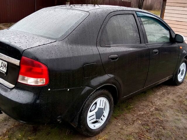 Чорний Шевроле Авео, об'ємом двигуна 1.5 л та пробігом 200 тис. км за 1700 $, фото 3 на Automoto.ua