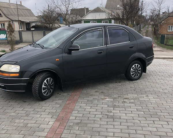 Чорний Шевроле Авео, об'ємом двигуна 1.5 л та пробігом 202 тис. км за 2700 $, фото 3 на Automoto.ua