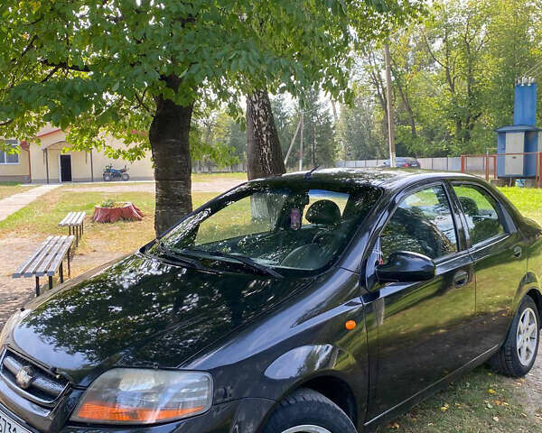 Черный Шевроле Авео, объемом двигателя 1.5 л и пробегом 215 тыс. км за 3138 $, фото 2 на Automoto.ua