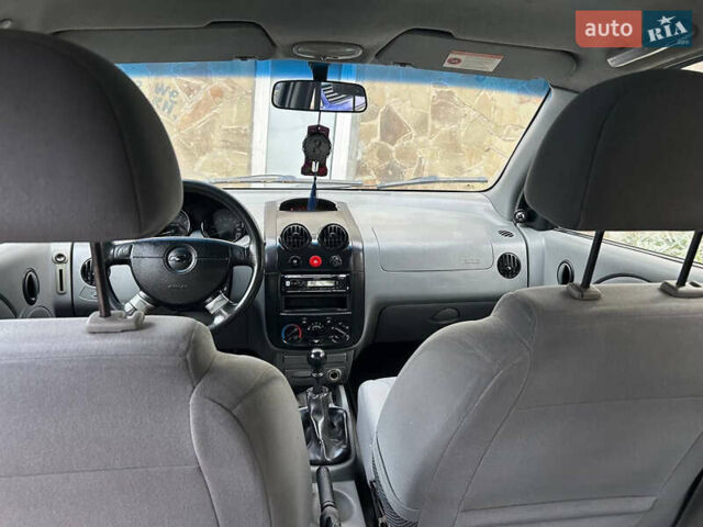 Чорний Шевроле Авео, об'ємом двигуна 1.5 л та пробігом 221 тис. км за 3500 $, фото 5 на Automoto.ua