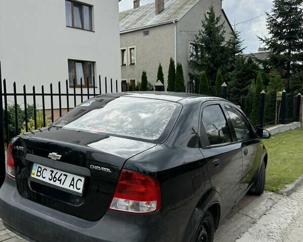 Черный Шевроле Авео, объемом двигателя 1.5 л и пробегом 200 тыс. км за 2500 $, фото 1 на Automoto.ua