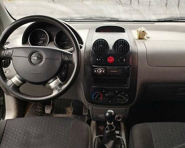 Чорний Шевроле Авео, об'ємом двигуна 1.5 л та пробігом 250 тис. км за 2900 $, фото 6 на Automoto.ua