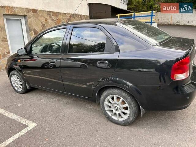 Черный Шевроле Авео, объемом двигателя 1.5 л и пробегом 221 тыс. км за 3200 $, фото 1 на Automoto.ua