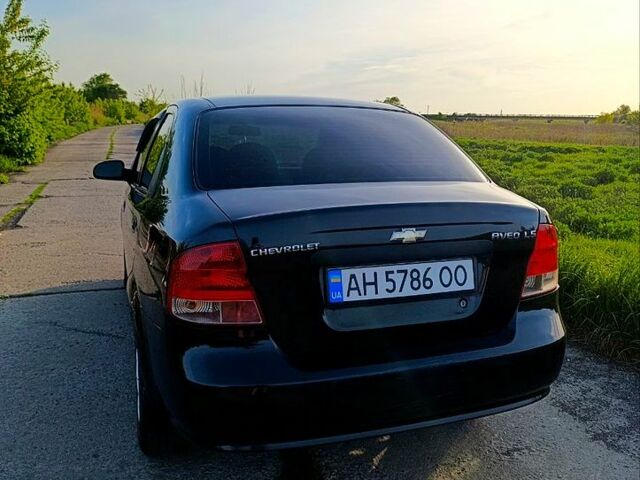 Черный Шевроле Авео, объемом двигателя 1.5 л и пробегом 300 тыс. км за 2600 $, фото 4 на Automoto.ua