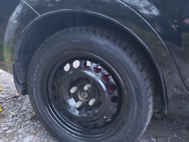 Черный Шевроле Авео, объемом двигателя 1.5 л и пробегом 170 тыс. км за 3108 $, фото 12 на Automoto.ua