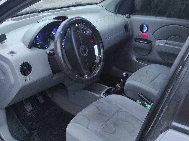 Черный Шевроле Авео, объемом двигателя 1.5 л и пробегом 170 тыс. км за 3108 $, фото 7 на Automoto.ua