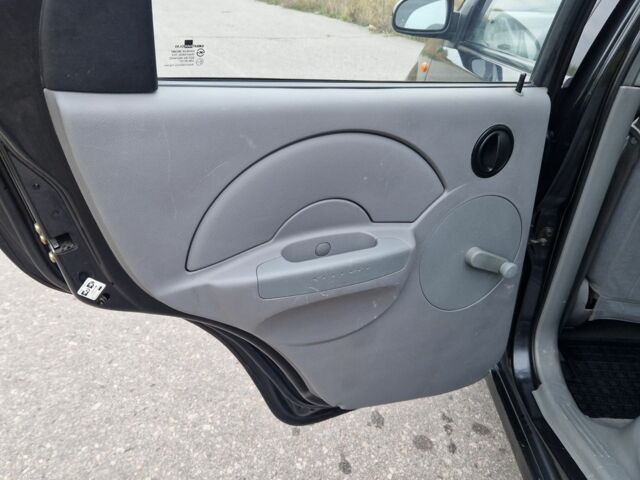 Чорний Шевроле Авео, об'ємом двигуна 1.5 л та пробігом 219 тис. км за 3350 $, фото 7 на Automoto.ua