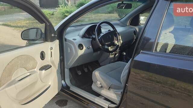 Черный Шевроле Авео, объемом двигателя 1.5 л и пробегом 260 тыс. км за 3300 $, фото 2 на Automoto.ua