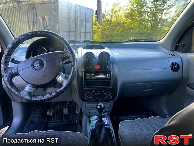 Черный Шевроле Авео, объемом двигателя 1.5 л и пробегом 180 тыс. км за 2150 $, фото 7 на Automoto.ua