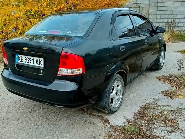 Черный Шевроле Авео, объемом двигателя 1.5 л и пробегом 370 тыс. км за 2500 $, фото 4 на Automoto.ua
