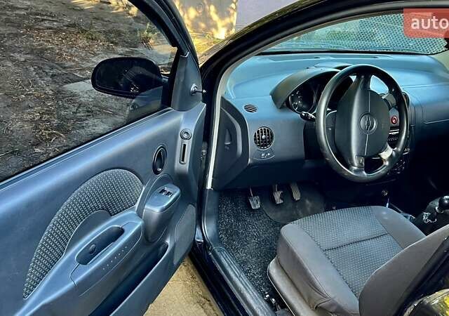 Черный Шевроле Авео, объемом двигателя 1.5 л и пробегом 189 тыс. км за 4000 $, фото 16 на Automoto.ua