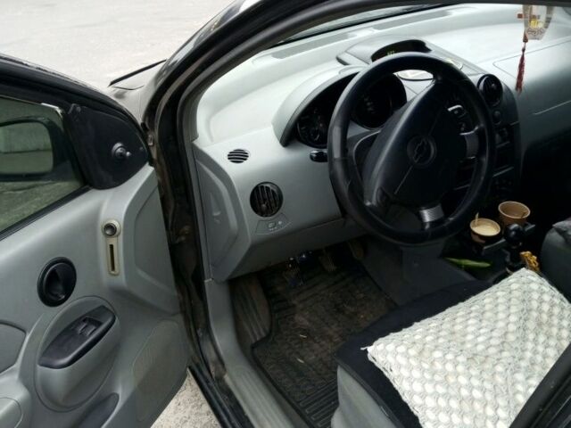 Черный Шевроле Авео, объемом двигателя 1.5 л и пробегом 300 тыс. км за 2200 $, фото 8 на Automoto.ua