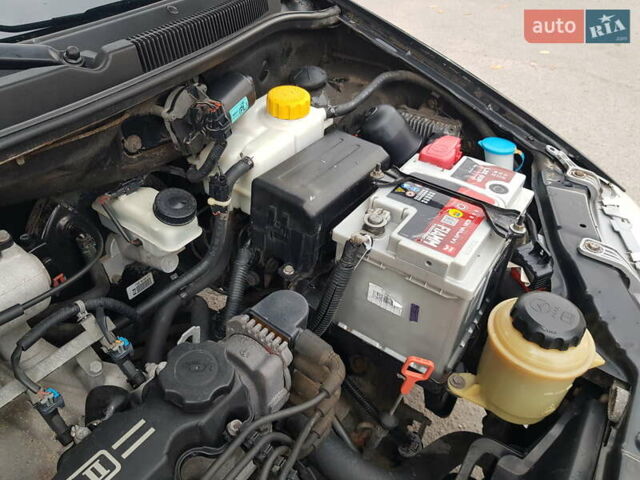 Черный Шевроле Авео, объемом двигателя 1.5 л и пробегом 130 тыс. км за 4950 $, фото 33 на Automoto.ua