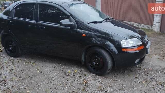 Черный Шевроле Авео, объемом двигателя 1.5 л и пробегом 170 тыс. км за 3115 $, фото 12 на Automoto.ua